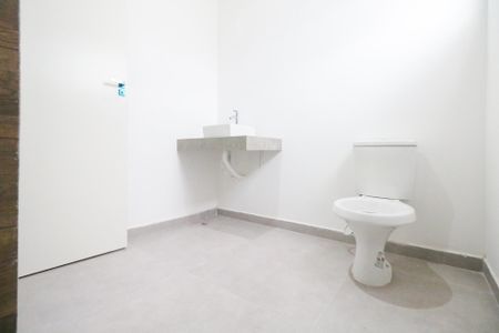 Casa à venda com 140m², 3 quartos e 2 vagas Casa à venda com 140m², 3 quartos e 2 vagasBanheiro