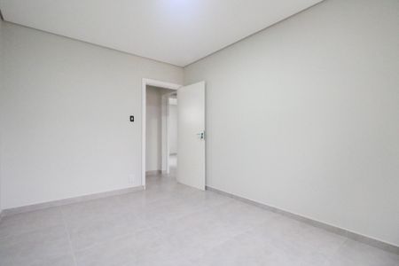 Casa à venda com 140m², 3 quartos e 2 vagas Casa à venda com 140m², 3 quartos e 2 vagasQuarto 1