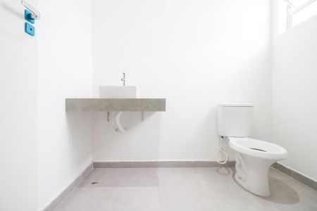 Casa à venda com 140m², 3 quartos e 2 vagas Casa à venda com 140m², 3 quartos e 2 vagasBanheiro