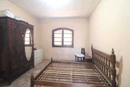 Casa à venda com 200m², 4 quartos e 4 vagasSuíte 2