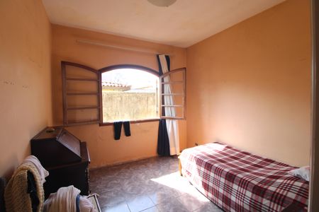 Casa à venda com 200m², 4 quartos e 4 vagasQuarto 2