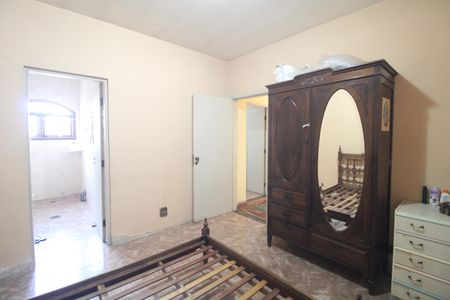 Casa à venda com 200m², 4 quartos e 4 vagasSuíte 2Suíte 2