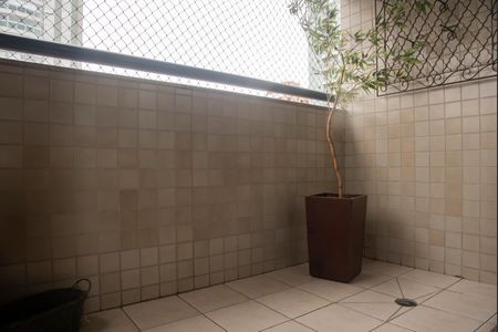 Apartamento à venda com 95m², 3 quartos e 2 vagasVaranda