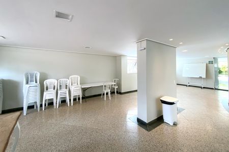 Apartamento à venda com 96m², 3 quartos e 1 vagaÁrea comum - Salão de festas