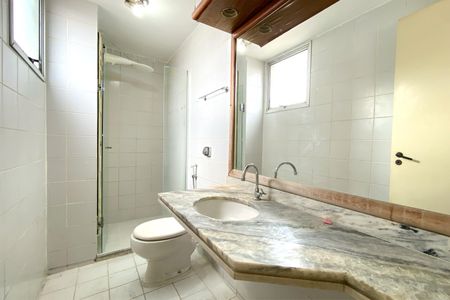 Apartamento à venda com 96m², 3 quartos e 1 vagaBanheiro da Suíte 1