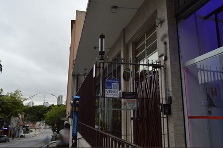 Studio à venda com 20m², 1 quarto e sem vaga Studio à venda com 20m², 1 quarto e sem vagaFachada + Plaquinha