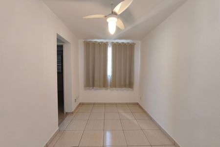 Apartamento à venda com 47m², 2 quartos e 1 vaga Apartamento à venda com 47m², 2 quartos e 1 vagaSala