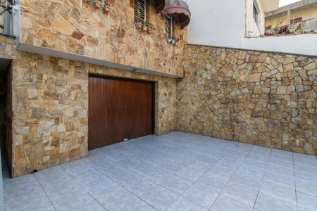 Casa à venda com 200m², 3 quartos e 4 vagas Casa à venda com 200m², 3 quartos e 4 vagasGaragem