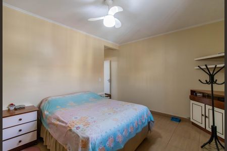 Casa à venda com 200m², 3 quartos e 4 vagas Casa à venda com 200m², 3 quartos e 4 vagasSuíte