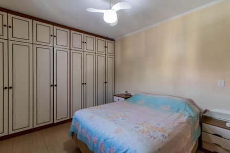 Casa à venda com 200m², 3 quartos e 4 vagas Casa à venda com 200m², 3 quartos e 4 vagasSuíte