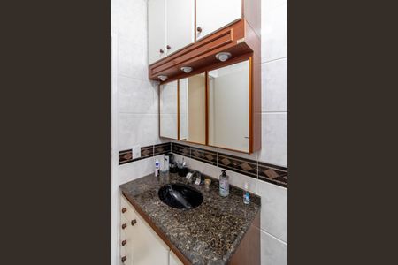 Casa à venda com 200m², 3 quartos e 4 vagas Casa à venda com 200m², 3 quartos e 4 vagasBanheiro