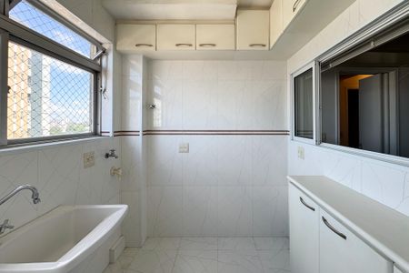 Apartamento à venda com 103m², 3 quartos e 2 vagas Apartamento à venda com 103m², 3 quartos e 2 vagasÁrea de Serviço