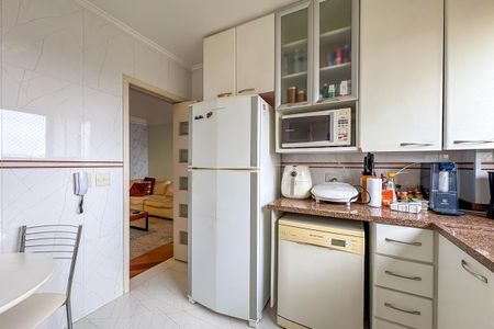 Apartamento à venda com 103m², 3 quartos e 2 vagasCozinha