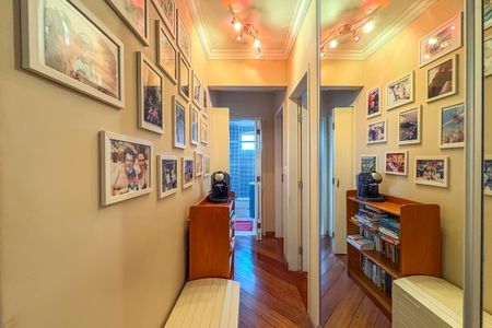 Apartamento à venda com 103m², 3 quartos e 2 vagasCorredor