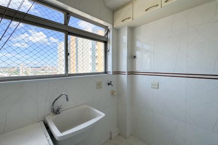 Apartamento à venda com 103m², 3 quartos e 2 vagas Apartamento à venda com 103m², 3 quartos e 2 vagasÁrea de Serviço