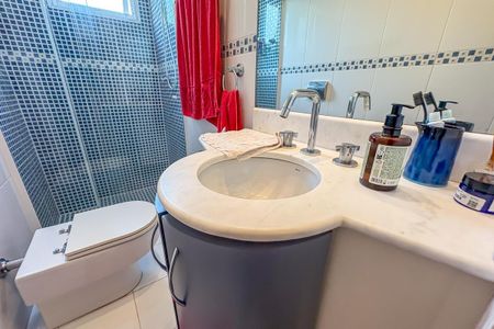 Apartamento à venda com 103m², 3 quartos e 2 vagasBanheiro Social