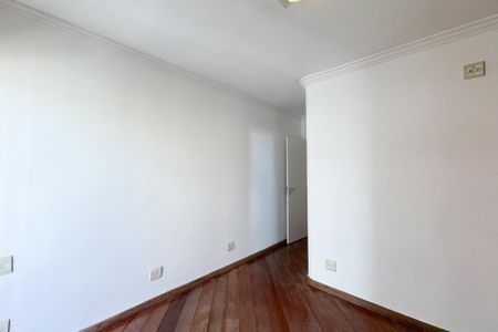 Apartamento à venda com 103m², 3 quartos e 2 vagas Apartamento à venda com 103m², 3 quartos e 2 vagasSuíte