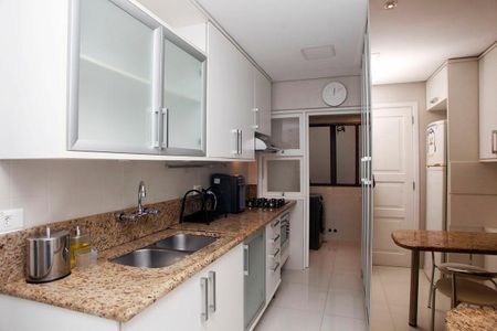 Apartamento à venda com 110m², 2 quartos e 1 vagaCozinha