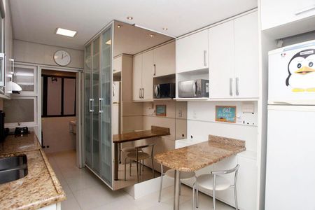 Apartamento à venda com 110m², 2 quartos e 1 vagaCozinha