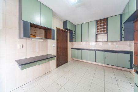 Apartamento para alugar com 126m², 3 quartos e 2 vagasCozinha
