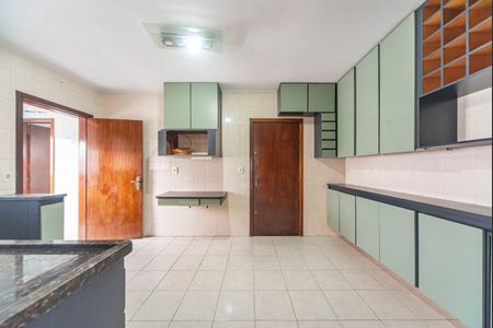 Apartamento para alugar com 126m², 3 quartos e 2 vagasCozinha