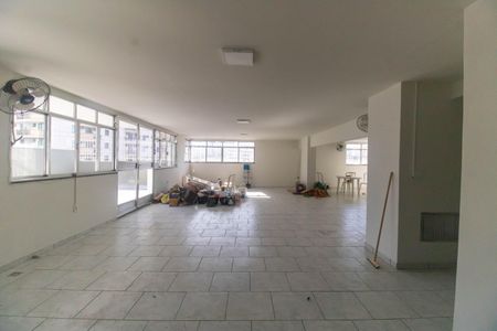 Apartamento à venda com 128m², 2 quartos e 1 vaga Apartamento à venda com 128m², 2 quartos e 1 vagaÁrea comum
