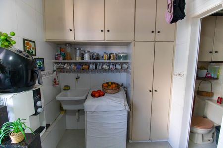 Apartamento à venda com 128m², 2 quartos e 1 vaga Apartamento à venda com 128m², 2 quartos e 1 vagaCozinha