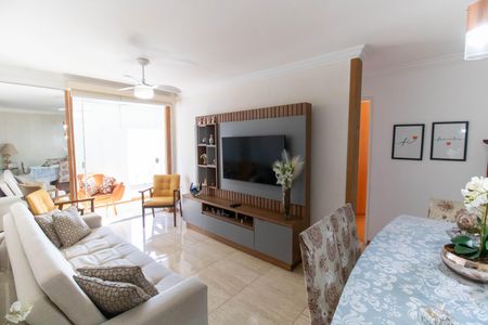 Apartamento à venda com 128m², 2 quartos e 1 vaga Apartamento à venda com 128m², 2 quartos e 1 vagaSala