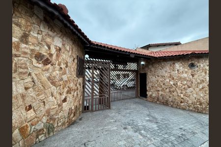 Casa de condomínio à venda com 100m², 2 quartos e 2 vagasFachada