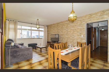 Apartamento à venda com 115m², 2 quartos e 2 vagas Apartamento à venda com 115m², 2 quartos e 2 vagasSala