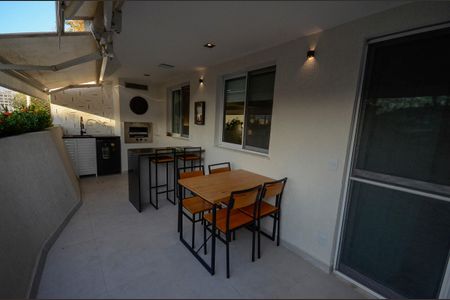 Apartamento à venda com 105m², 3 quartos e 2 vagasSala