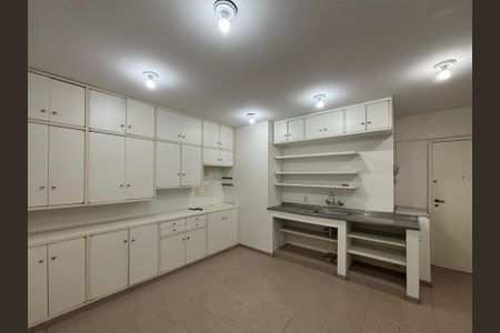 Apartamento à venda com 285m², 4 quartos e 3 vagasCozinha