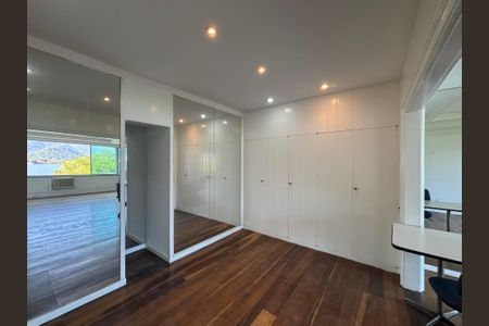 Apartamento à venda com 285m², 4 quartos e 3 vagasEscritório