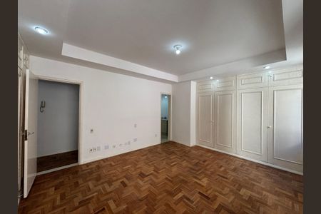 Apartamento à venda com 285m², 4 quartos e 3 vagasSuíte 2