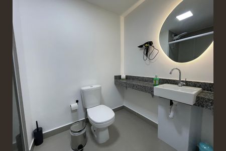 Studio à venda com 30m², 1 quarto e sem vaga Studio à venda com 30m², 1 quarto e sem vagaBanheiro