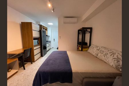 Studio à venda com 30m², 1 quarto e sem vaga Studio à venda com 30m², 1 quarto e sem vagaStudio