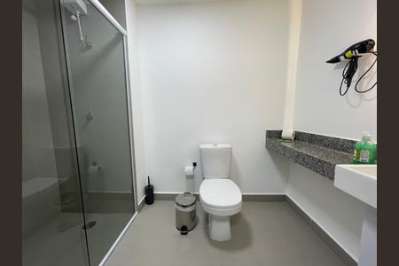 Studio à venda com 30m², 1 quarto e sem vaga Studio à venda com 30m², 1 quarto e sem vagaBanheiro