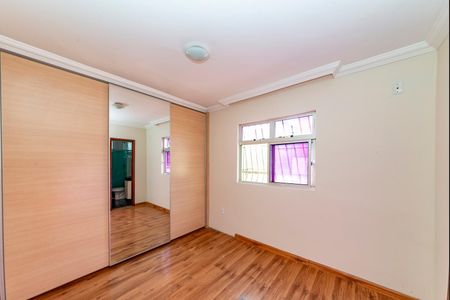 Apartamento à venda com 120m², 3 quartos e 2 vagasSuíte