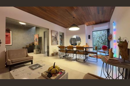 Casa à venda com 160m², 3 quartos e sem vagaFoto 02