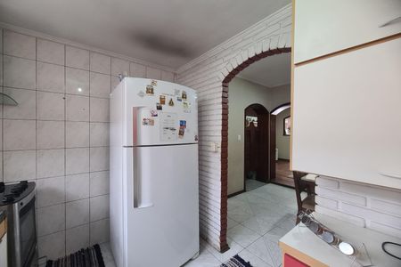 Casa de condomínio à venda com 180m², 3 quartos e 2 vagas Casa de condomínio à venda com 180m², 3 quartos e 2 vagasCozinha