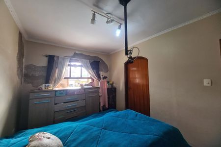 Casa de condomínio à venda com 180m², 3 quartos e 2 vagas Casa de condomínio à venda com 180m², 3 quartos e 2 vagasQuarto 1