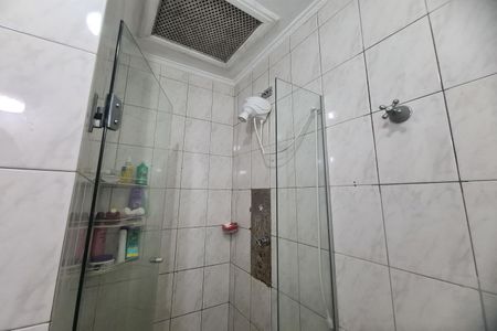 Casa de condomínio à venda com 180m², 3 quartos e 2 vagas Casa de condomínio à venda com 180m², 3 quartos e 2 vagasBanheiro 2