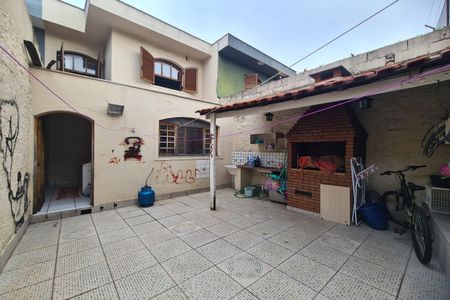 Casa de condomínio à venda com 180m², 3 quartos e 2 vagas Casa de condomínio à venda com 180m², 3 quartos e 2 vagasÁrea comum