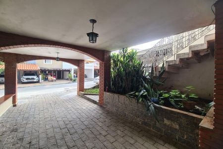 Casa de condomínio à venda com 180m², 3 quartos e 2 vagas Casa de condomínio à venda com 180m², 3 quartos e 2 vagasGaragem