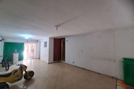 Casa de condomínio à venda com 180m², 3 quartos e 2 vagas Casa de condomínio à venda com 180m², 3 quartos e 2 vagasÁrea comum
