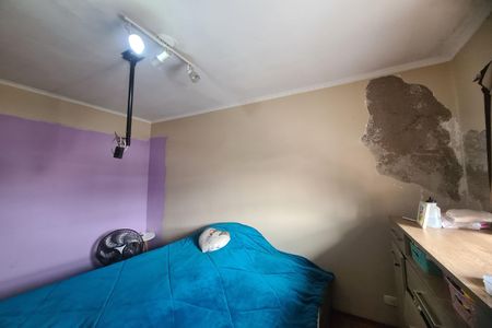 Casa de condomínio à venda com 180m², 3 quartos e 2 vagas Casa de condomínio à venda com 180m², 3 quartos e 2 vagasQuarto 1