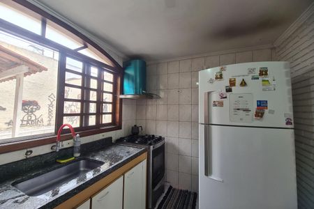 Casa de condomínio à venda com 180m², 3 quartos e 2 vagas Casa de condomínio à venda com 180m², 3 quartos e 2 vagasCozinha