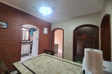 Casa de condomínio à venda com 180m², 3 quartos e 2 vagas Casa de condomínio à venda com 180m², 3 quartos e 2 vagasCopa