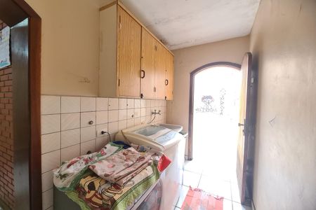 Casa de condomínio à venda com 180m², 3 quartos e 2 vagas Casa de condomínio à venda com 180m², 3 quartos e 2 vagasÁrea de Serviço