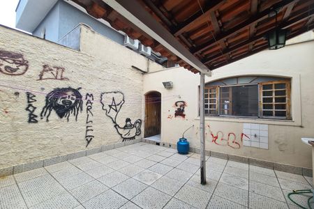 Casa de condomínio à venda com 180m², 3 quartos e 2 vagas Casa de condomínio à venda com 180m², 3 quartos e 2 vagasÁrea comum